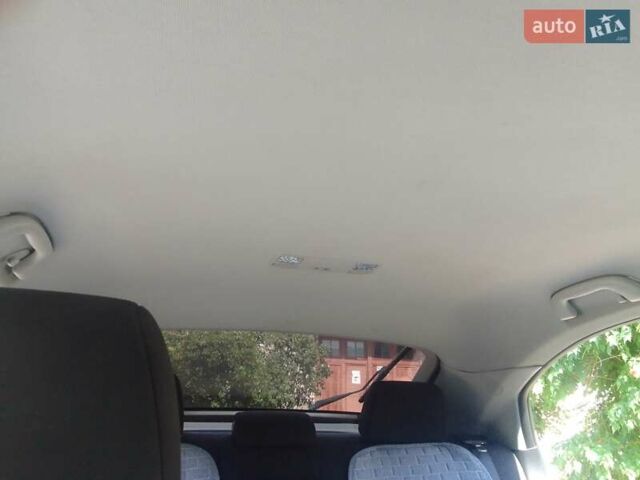 Бежевый Мазда 6, объемом двигателя 2 л и пробегом 208 тыс. км за 5100 $, фото 9 на Automoto.ua