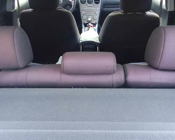 Бежевый Мазда 6, объемом двигателя 2 л и пробегом 208 тыс. км за 5100 $, фото 3 на Automoto.ua