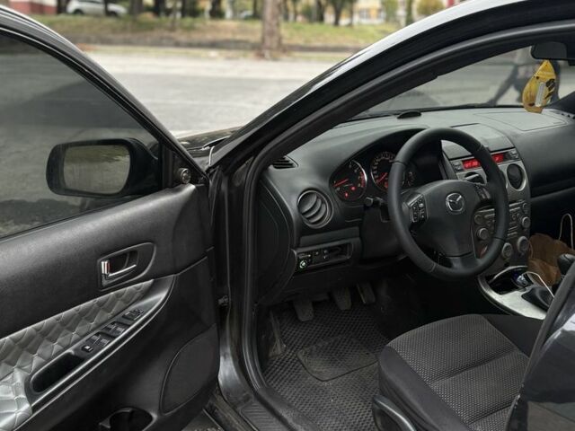 Черный Мазда 6, объемом двигателя 2.3 л и пробегом 303 тыс. км за 3800 $, фото 9 на Automoto.ua