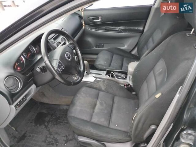 Черный Мазда 6, объемом двигателя 2 л и пробегом 350 тыс. км за 2400 $, фото 9 на Automoto.ua