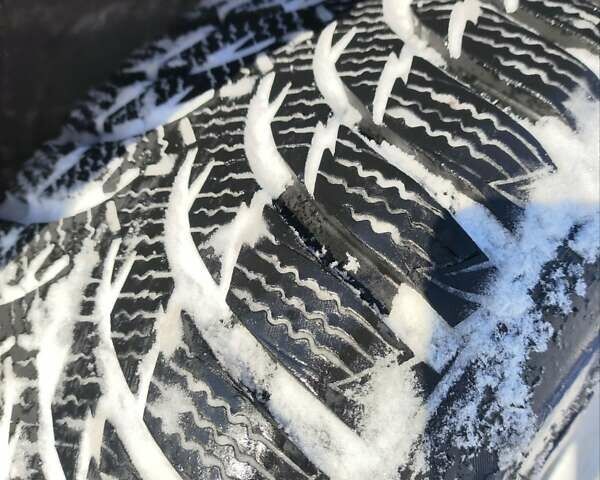 Черный Мазда 6, объемом двигателя 2 л и пробегом 330 тыс. км за 3300 $, фото 25 на Automoto.ua