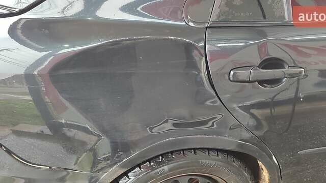 Черный Мазда 6, объемом двигателя 2 л и пробегом 317 тыс. км за 3000 $, фото 8 на Automoto.ua