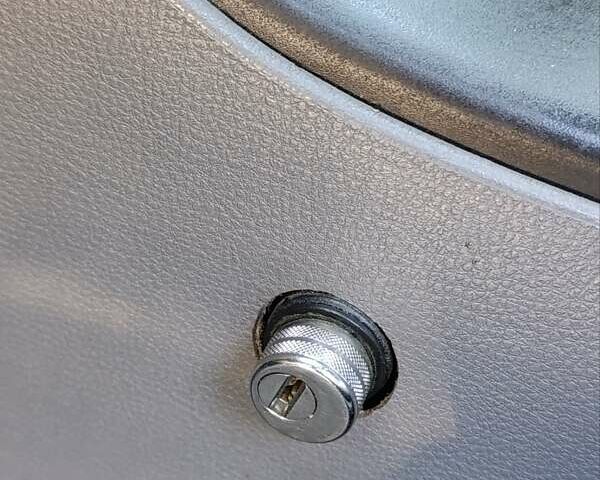 Черный Мазда 6, объемом двигателя 3 л и пробегом 321 тыс. км за 5000 $, фото 19 на Automoto.ua
