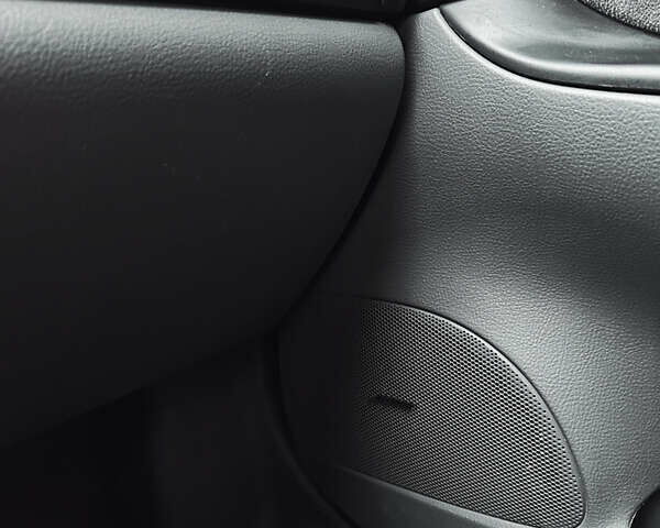 Чорний Мазда 6, об'ємом двигуна 1.8 л та пробігом 267 тис. км за 3700 $, фото 23 на Automoto.ua