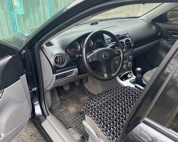 Черный Мазда 6, объемом двигателя 2 л и пробегом 416 тыс. км за 4800 $, фото 8 на Automoto.ua