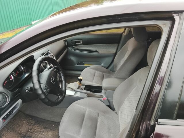 Черный Мазда 6, объемом двигателя 2 л и пробегом 99 тыс. км за 2500 $, фото 6 на Automoto.ua