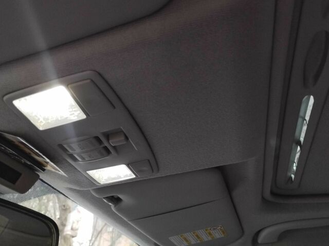 Черный Мазда 6, объемом двигателя 2 л и пробегом 185 тыс. км за 5000 $, фото 11 на Automoto.ua