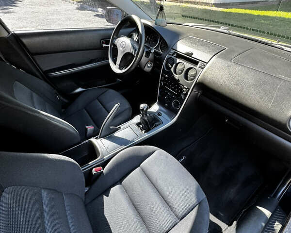 Чорний Мазда 6, об'ємом двигуна 1.8 л та пробігом 370 тис. км за 3200 $, фото 12 на Automoto.ua