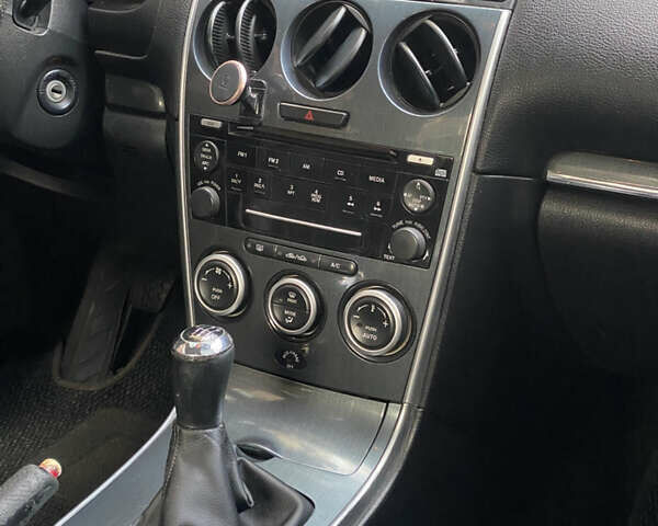 Чорний Мазда 6, об'ємом двигуна 2 л та пробігом 329 тис. км за 4400 $, фото 18 на Automoto.ua