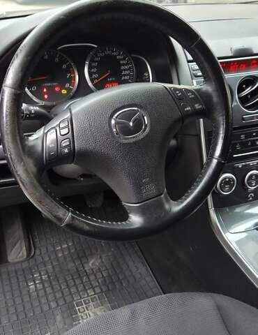 Черный Мазда 6, объемом двигателя 2 л и пробегом 266 тыс. км за 5200 $, фото 24 на Automoto.ua