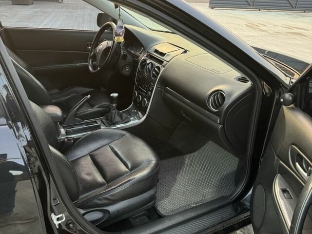 Черный Мазда 6, объемом двигателя 2 л и пробегом 220 тыс. км за 4999 $, фото 6 на Automoto.ua