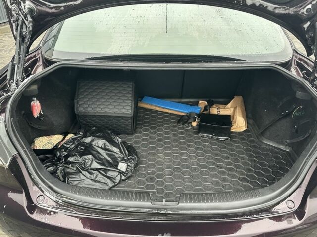 Черный Мазда 6, объемом двигателя 1.8 л и пробегом 315 тыс. км за 4499 $, фото 6 на Automoto.ua