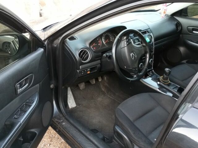 Черный Мазда 6, объемом двигателя 2 л и пробегом 350 тыс. км за 4300 $, фото 3 на Automoto.ua