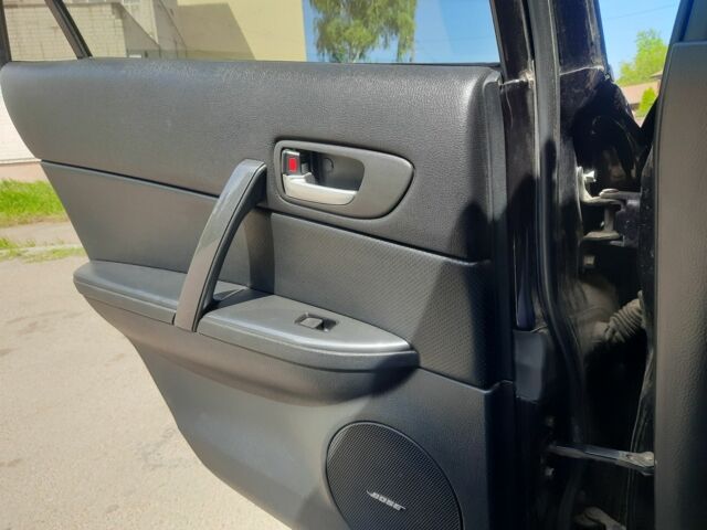 Черный Мазда 6, объемом двигателя 2 л и пробегом 199 тыс. км за 4600 $, фото 23 на Automoto.ua