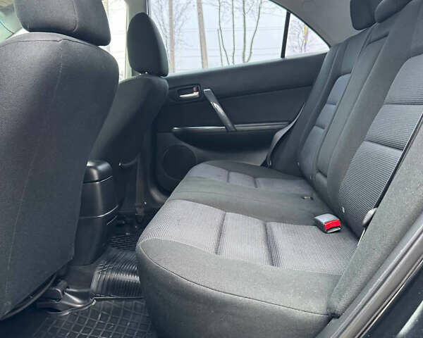 Чорний Мазда 6, об'ємом двигуна 2 л та пробігом 234 тис. км за 5900 $, фото 14 на Automoto.ua