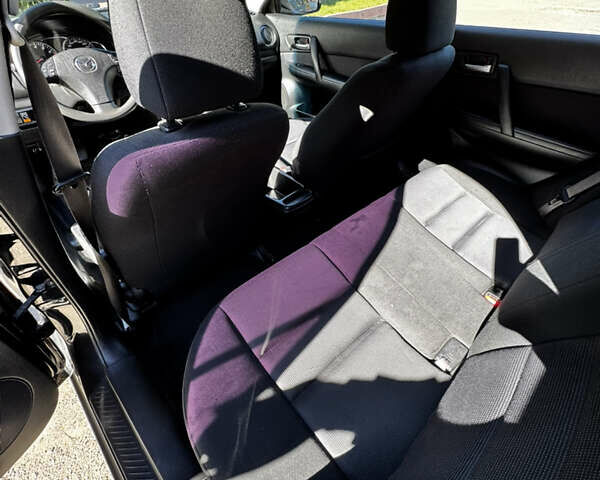 Чорний Мазда 6, об'ємом двигуна 1.8 л та пробігом 370 тис. км за 3200 $, фото 13 на Automoto.ua