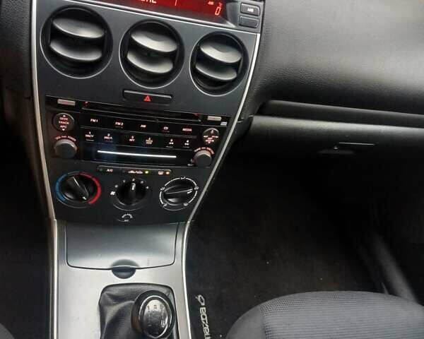 Чорний Мазда 6, об'ємом двигуна 1.8 л та пробігом 374 тис. км за 3600 $, фото 9 на Automoto.ua