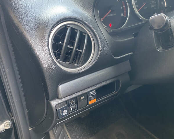 Чорний Мазда 6, об'ємом двигуна 2 л та пробігом 329 тис. км за 4400 $, фото 13 на Automoto.ua