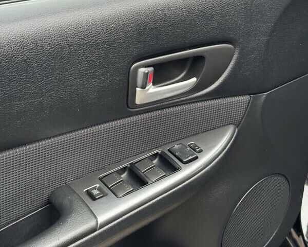 Чорний Мазда 6, об'ємом двигуна 2 л та пробігом 234 тис. км за 5900 $, фото 10 на Automoto.ua