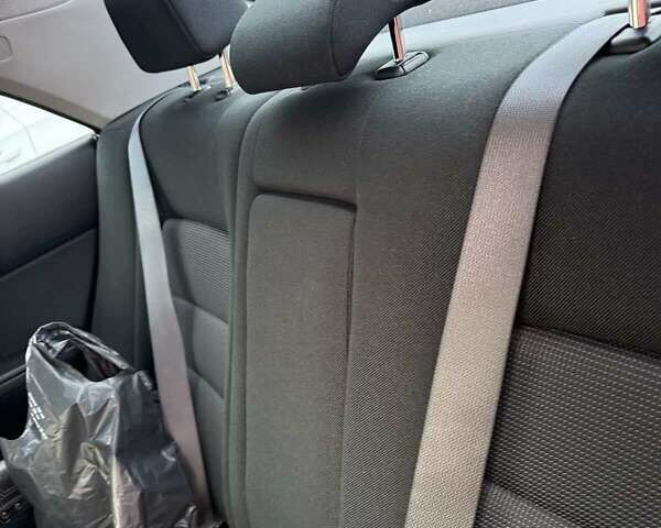 Черный Мазда 6, объемом двигателя 1.8 л и пробегом 134 тыс. км за 7500 $, фото 11 на Automoto.ua