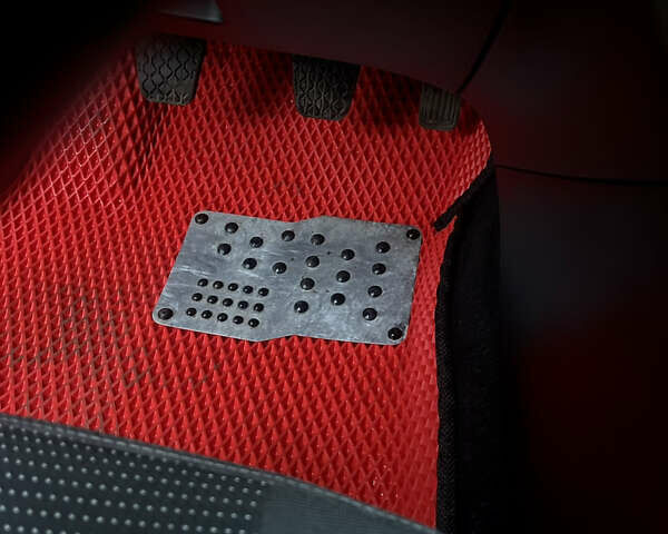 Чорний Мазда 6, об'ємом двигуна 2 л та пробігом 205 тис. км за 7900 $, фото 17 на Automoto.ua