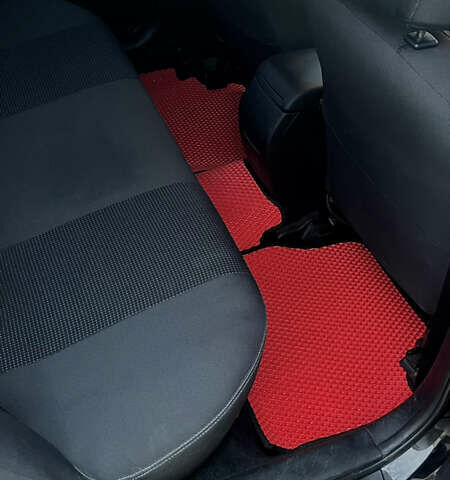 Чорний Мазда 6, об'ємом двигуна 2 л та пробігом 205 тис. км за 7900 $, фото 9 на Automoto.ua