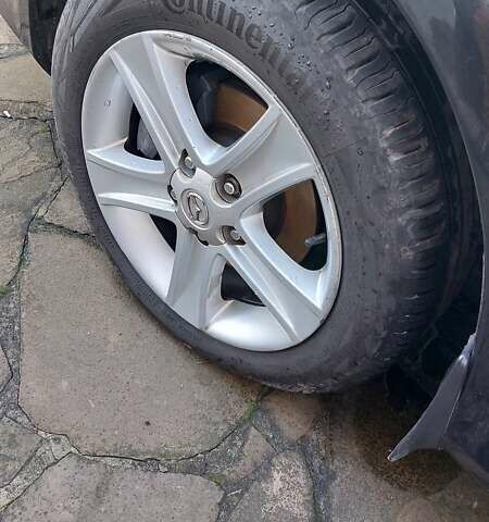 Черный Мазда 6, объемом двигателя 2 л и пробегом 163 тыс. км за 6500 $, фото 4 на Automoto.ua