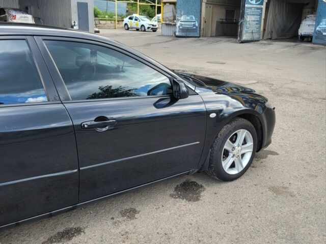 Черный Мазда 6, объемом двигателя 2 л и пробегом 273 тыс. км за 5000 $, фото 5 на Automoto.ua