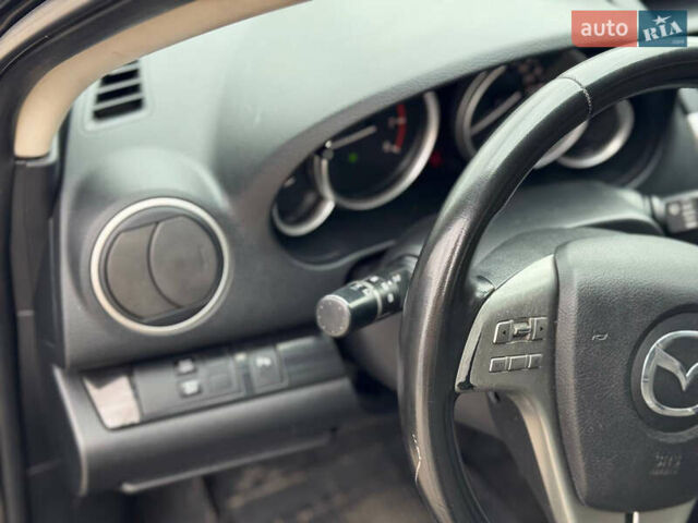 Чорний Мазда 6, об'ємом двигуна 2 л та пробігом 229 тис. км за 6999 $, фото 8 на Automoto.ua