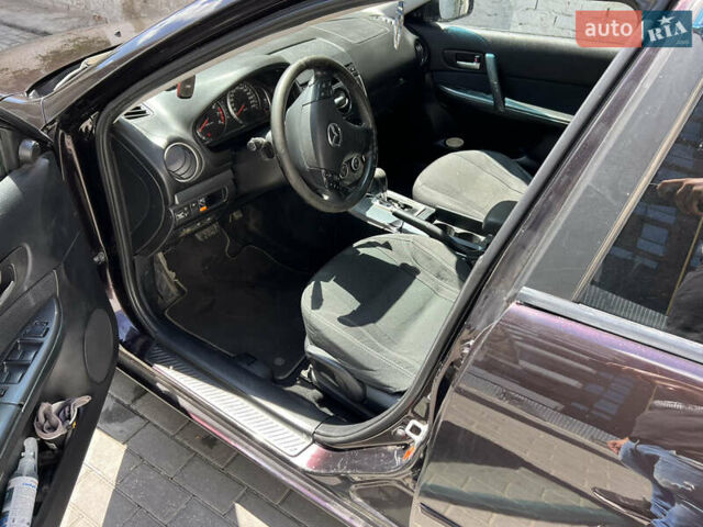 Черный Мазда 6, объемом двигателя 2 л и пробегом 221 тыс. км за 5200 $, фото 10 на Automoto.ua