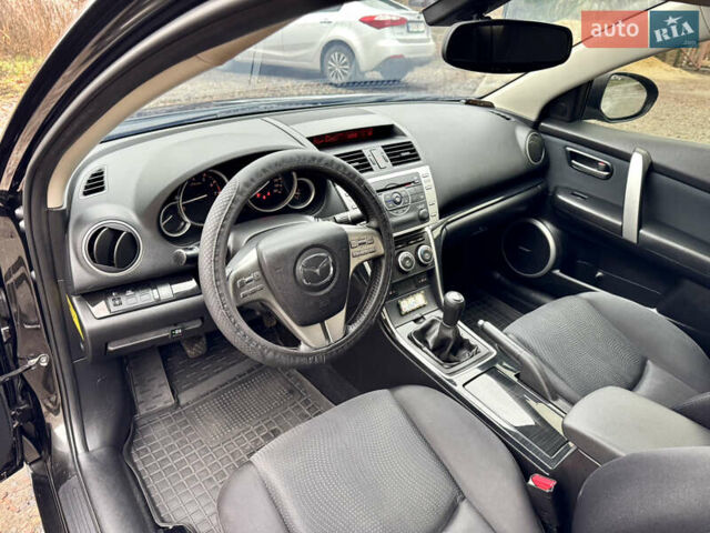 Черный Мазда 6, объемом двигателя 2 л и пробегом 264 тыс. км за 6990 $, фото 14 на Automoto.ua
