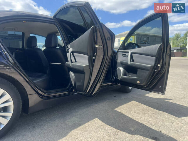 Чорний Мазда 6, об'ємом двигуна 2 л та пробігом 259 тис. км за 7800 $, фото 4 на Automoto.ua