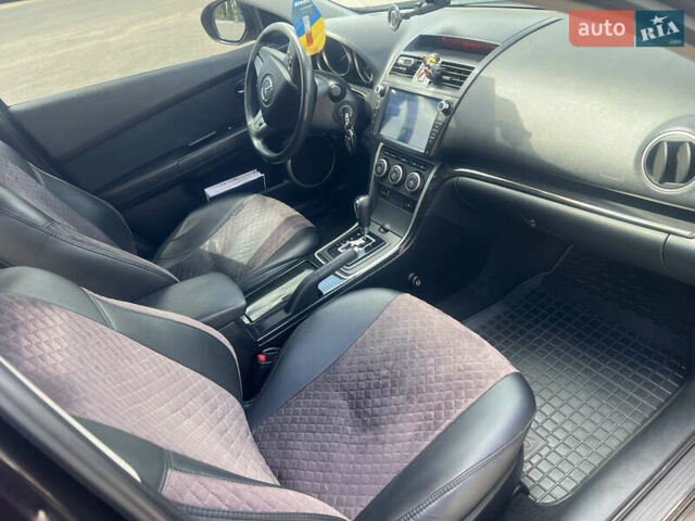 Чорний Мазда 6, об'ємом двигуна 2 л та пробігом 259 тис. км за 7800 $, фото 7 на Automoto.ua