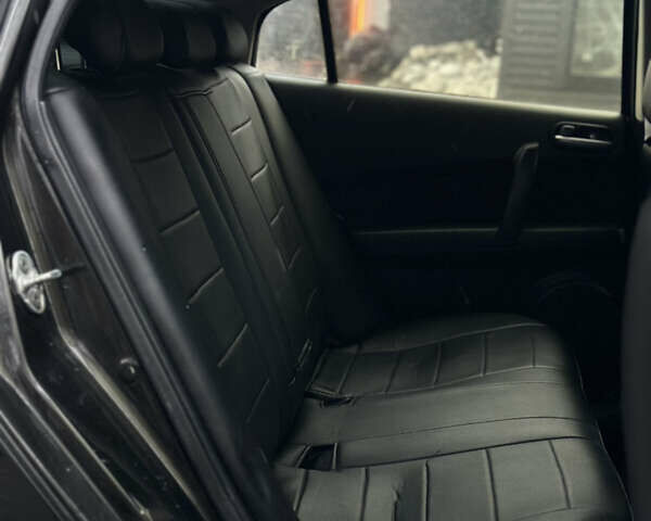 Чорний Мазда 6, об'ємом двигуна 1.8 л та пробігом 252 тис. км за 7300 $, фото 8 на Automoto.ua