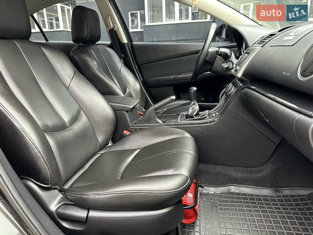 Черный Мазда 6, объемом двигателя 2 л и пробегом 253 тыс. км за 6500 $, фото 53 на Automoto.ua