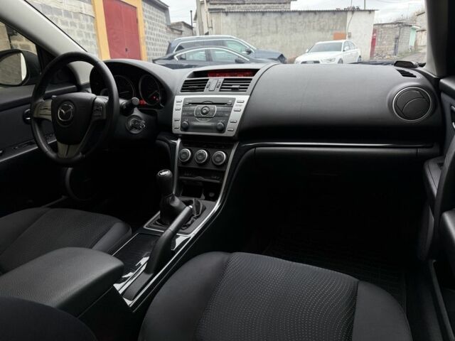 Черный Мазда 6, объемом двигателя 2 л и пробегом 263 тыс. км за 5850 $, фото 19 на Automoto.ua