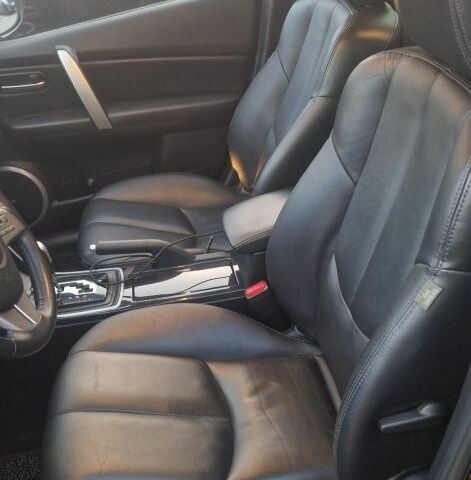 Черный Мазда 6, объемом двигателя 2 л и пробегом 142 тыс. км за 8100 $, фото 4 на Automoto.ua