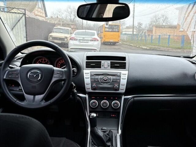 Черный Мазда 6, объемом двигателя 2 л и пробегом 280 тыс. км за 6500 $, фото 5 на Automoto.ua