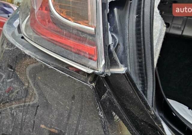 Чорний Мазда 6, об'ємом двигуна 2 л та пробігом 280 тис. км за 5300 $, фото 21 на Automoto.ua