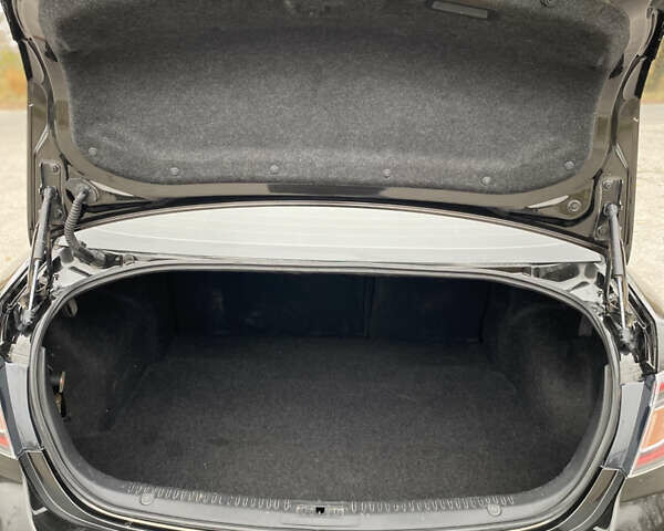 Чорний Мазда 6, об'ємом двигуна 2 л та пробігом 246 тис. км за 10000 $, фото 17 на Automoto.ua