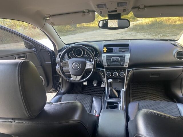 Чорний Мазда 6, об'ємом двигуна 2.5 л та пробігом 176 тис. км за 8700 $, фото 7 на Automoto.ua