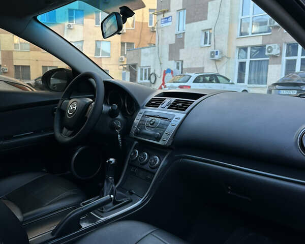Чорний Мазда 6, об'ємом двигуна 1.8 л та пробігом 252 тис. км за 7300 $, фото 13 на Automoto.ua