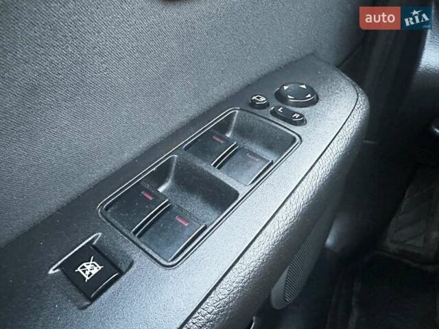 Чорний Мазда 6, об'ємом двигуна 2 л та пробігом 239 тис. км за 6800 $, фото 7 на Automoto.ua