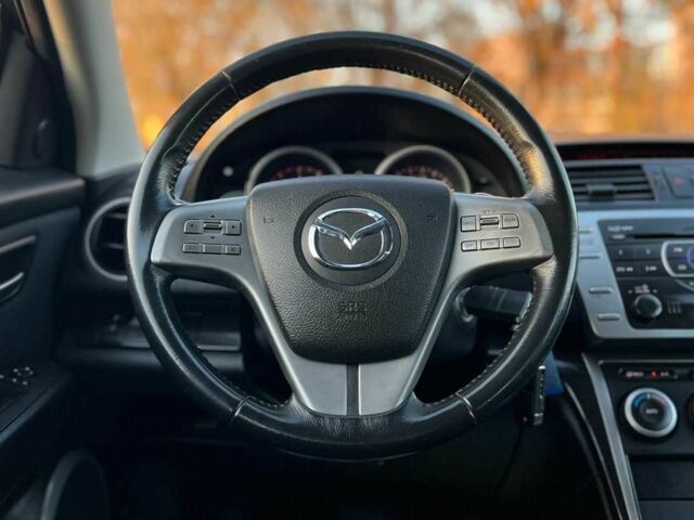 Черный Мазда 6, объемом двигателя 2 л и пробегом 190 тыс. км за 8399 $, фото 7 на Automoto.ua