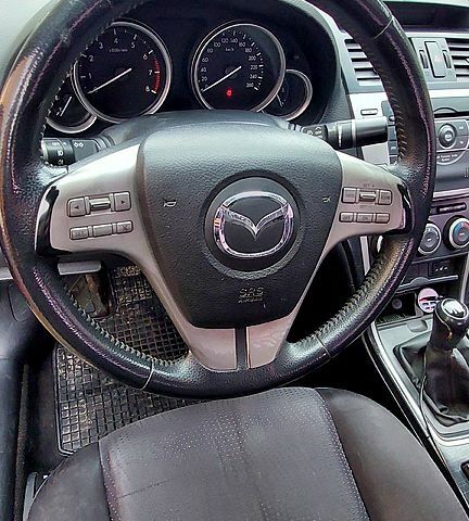 Черный Мазда 6, объемом двигателя 1.8 л и пробегом 280 тыс. км за 6800 $, фото 8 на Automoto.ua