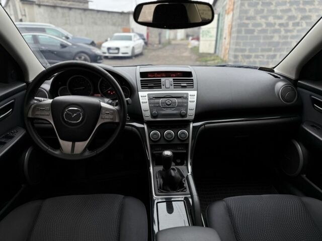 Черный Мазда 6, объемом двигателя 2 л и пробегом 263 тыс. км за 5850 $, фото 14 на Automoto.ua