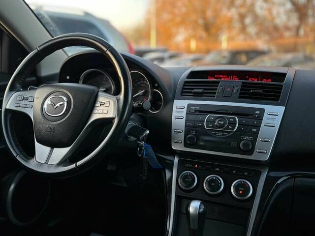Черный Мазда 6, объемом двигателя 2 л и пробегом 190 тыс. км за 8399 $, фото 17 на Automoto.ua