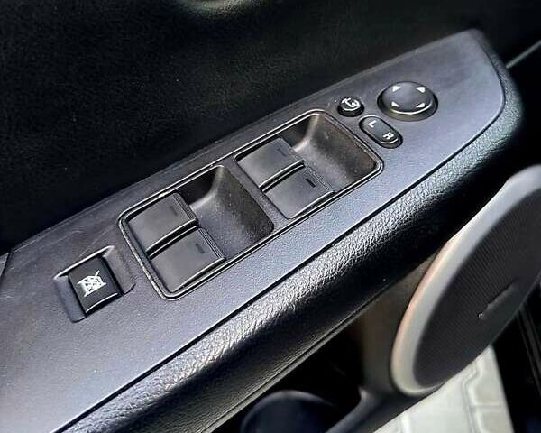 Черный Мазда 6, объемом двигателя 2 л и пробегом 248 тыс. км за 8899 $, фото 22 на Automoto.ua