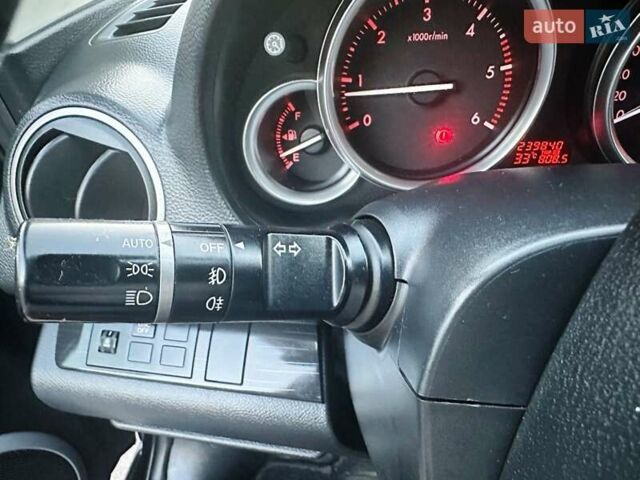 Черный Мазда 6, объемом двигателя 2 л и пробегом 239 тыс. км за 7000 $, фото 10 на Automoto.ua