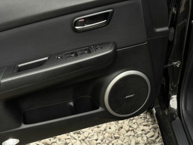 Черный Мазда 6, объемом двигателя 2 л и пробегом 263 тыс. км за 5850 $, фото 9 на Automoto.ua